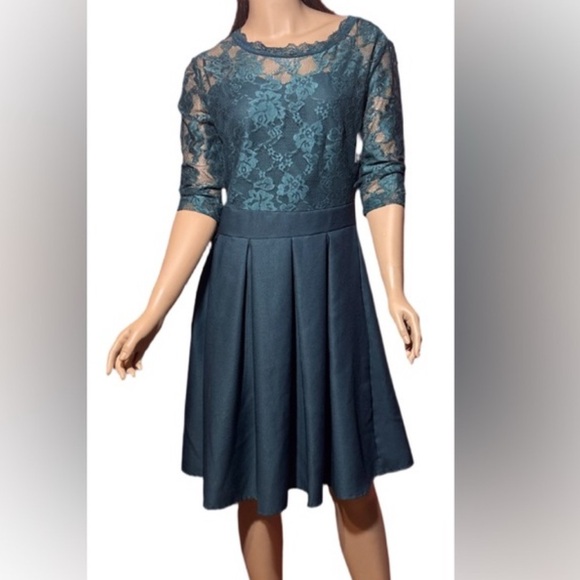 Dresses & Skirts - Elegant Lace Teal Dress
